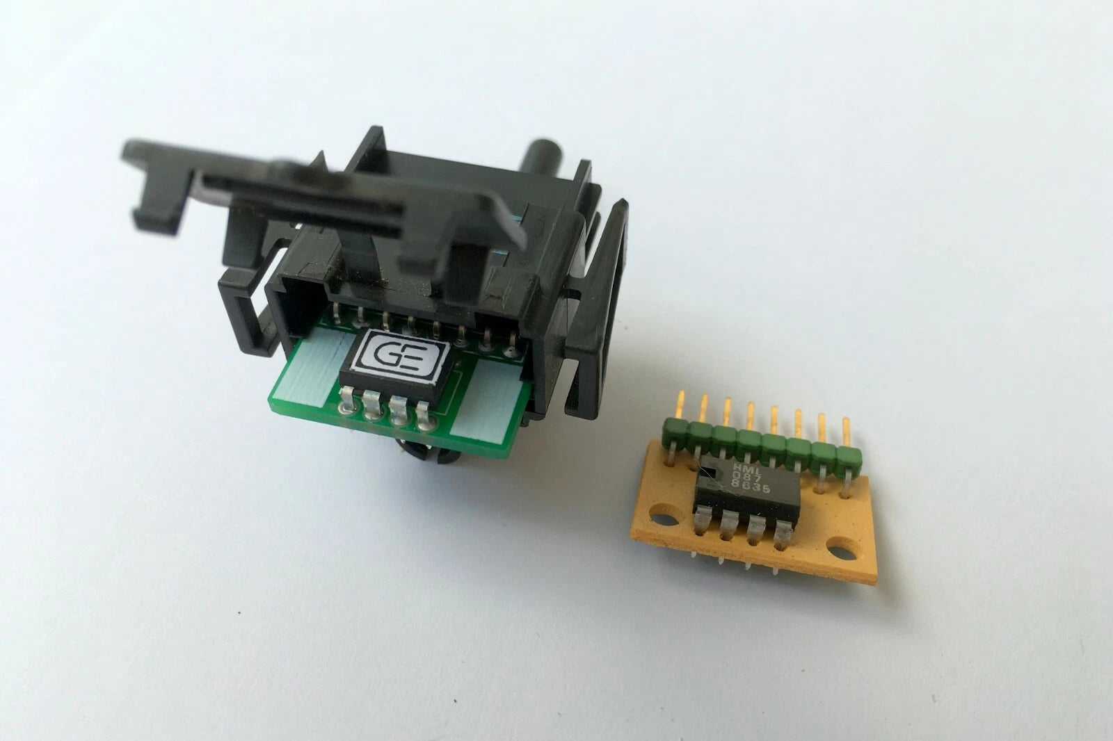 Custom Coding Plug Board for V8 engine swap and regular BMW e28 instrument cluster with 7k rpm Tachometer