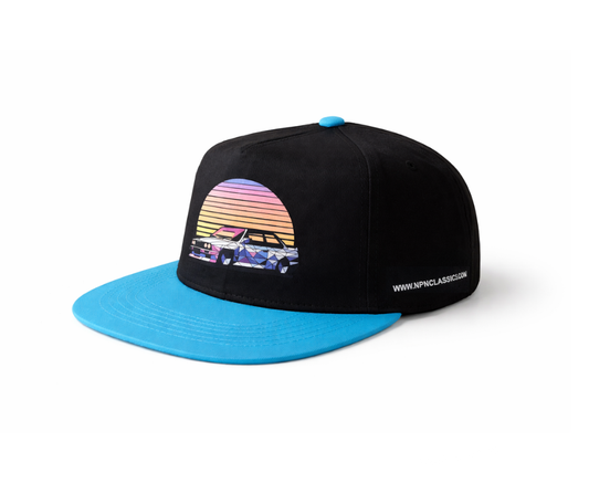 Black and blue cap with a colorful graphic of BMW E30 M3, kepure su E30 grafika